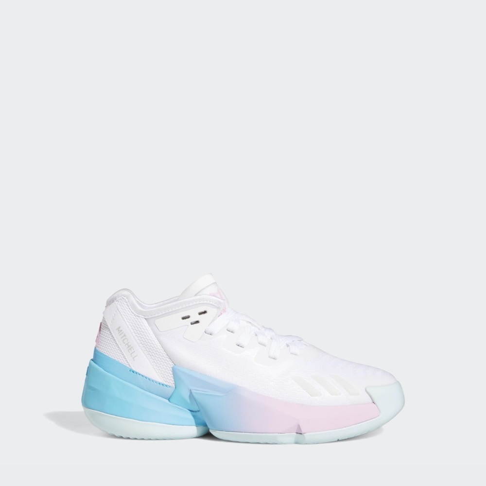 Adidas women’s basketball sneakers size 6.5